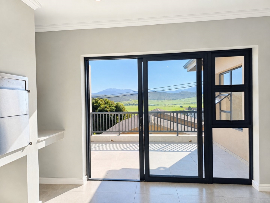 3 Bedroom Property for Sale in Fraaiuitsig Western Cape